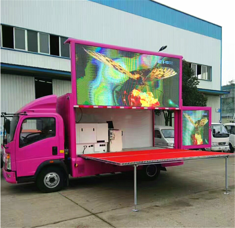 Caminhão de anúncio móvel P8 4x2 Digitas do diodo emissor de luz 120HP com fase