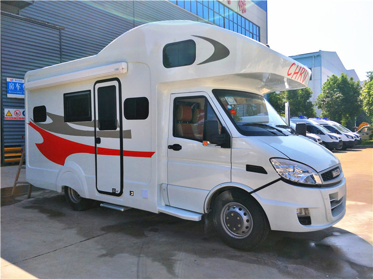 A caravana Van Foton da transmissão automática rv, carro de acampamento exterior da fibra de vidro decorou