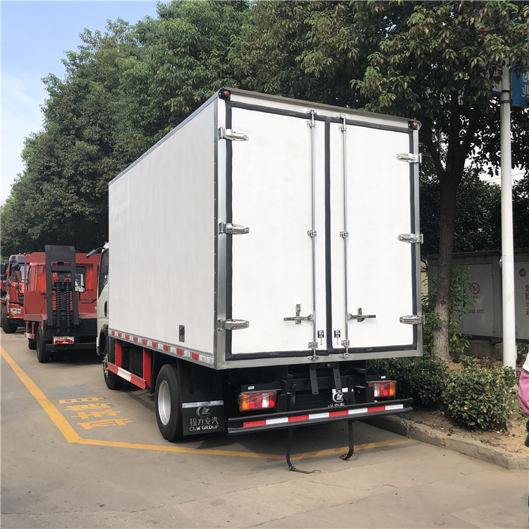 caminhão 4x2 5 Ton Diesel Fuel Type da caixa das camionetes da carga do dever da luz 95km/H