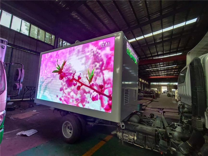 P5 P6 Anúncio Digital Billboard Display LED Móvel Caminhão Outdoor Full Color Com Gerador