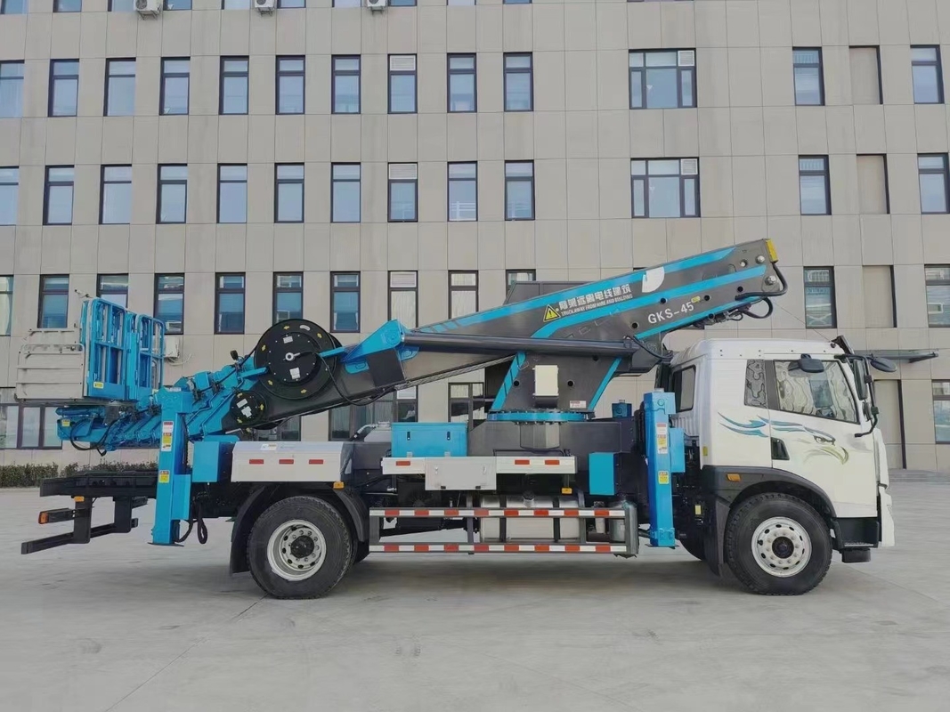 O caminhão 6 da plataforma de trabalho 140KW aéreo rodou o caminhão diesel da cubeta do EURO 3