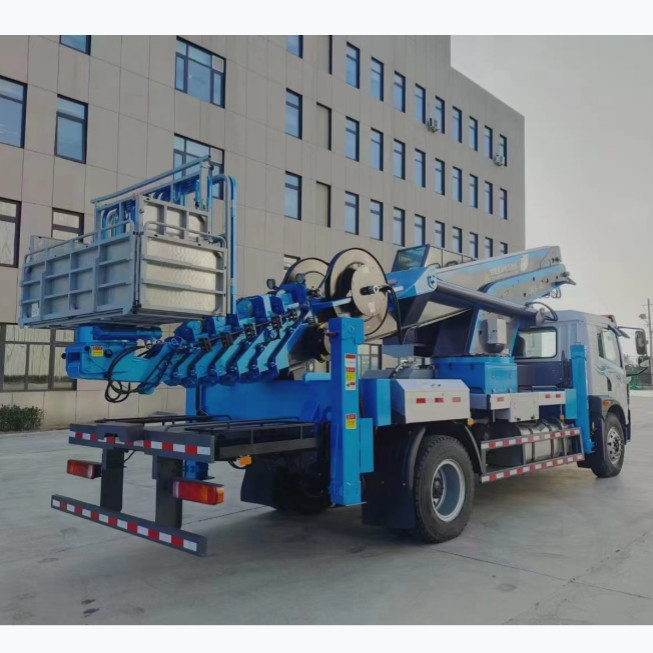 O caminhão 6 da plataforma de trabalho 140KW aéreo rodou o caminhão diesel da cubeta do EURO 3