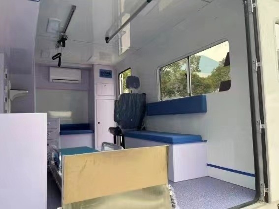 130km/H ambulância do transporte de IVECO do veículo do hospital ICU para serviços médicos da emergência