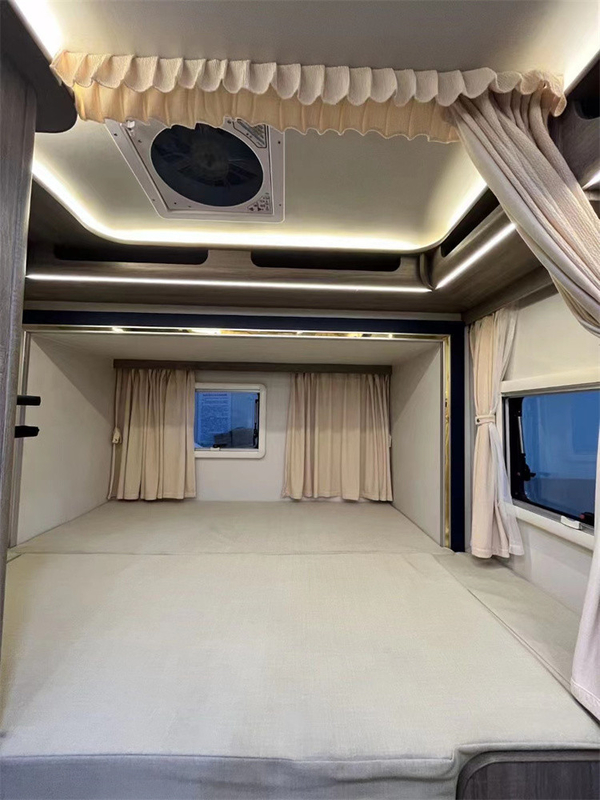 Trailer de viagem RV Camper Motorhome Nu com Ceragem Por Roro Navio Ou Navio a Granel