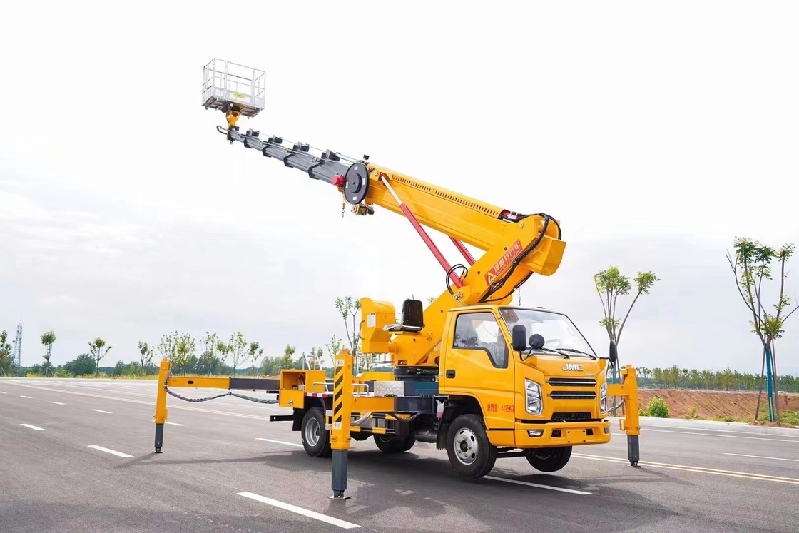 Plataforma de trabalho aéreo JMC para camiões Dimensões L X W X H Mm 5995*2050*2900mm