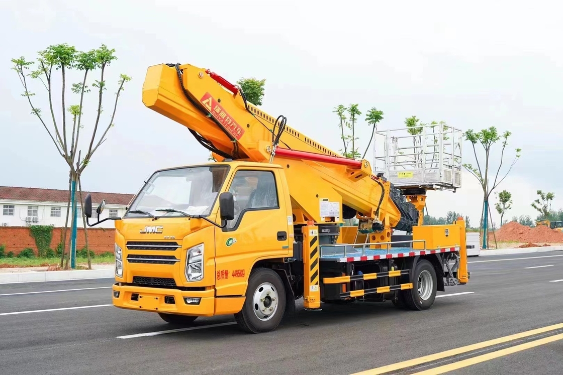 Euro 5 4*2 Plataforma de trabalho aéreo diesel Caminhão de desempenho superior com motor JMC