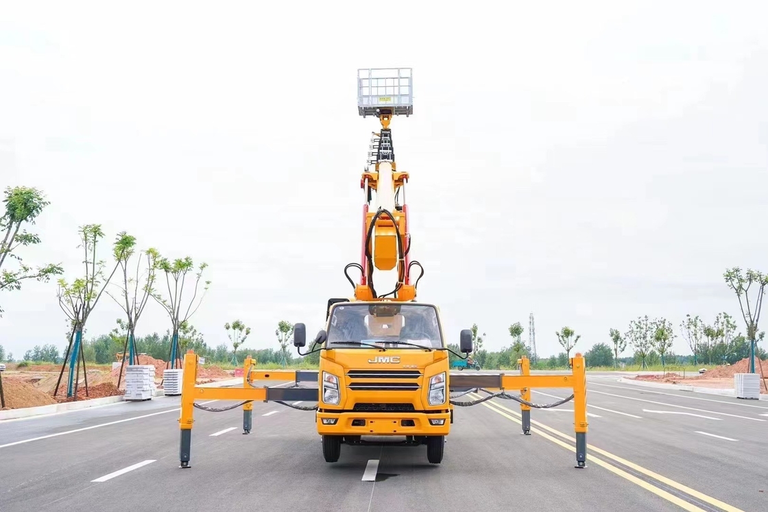 Euro 5 4*2 Plataforma de trabalho aéreo diesel Caminhão de desempenho superior com motor JMC