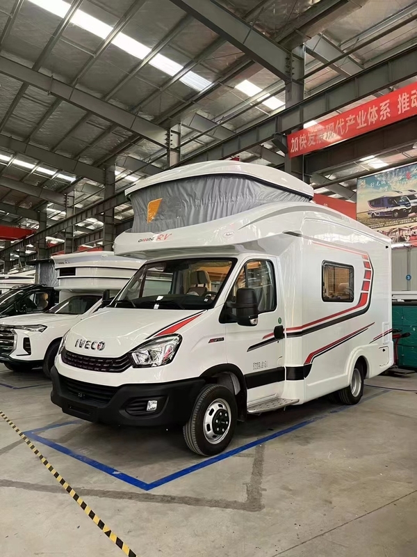 Caminhão de caminhão de cama OE NO. CLW Base de rodas 3360 mm Caravana de acampamento