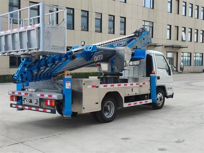 QuanChai/Q23-132E60 Caminhão de plataforma de trabalho aéreo com chassi JMC 1540/1540 mm Suspensão