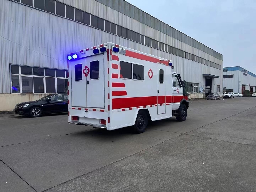 Ambulância de alta velocidade de emergência de emergência com Euro 5 padrão de emissões e 2287ml de deslocamento