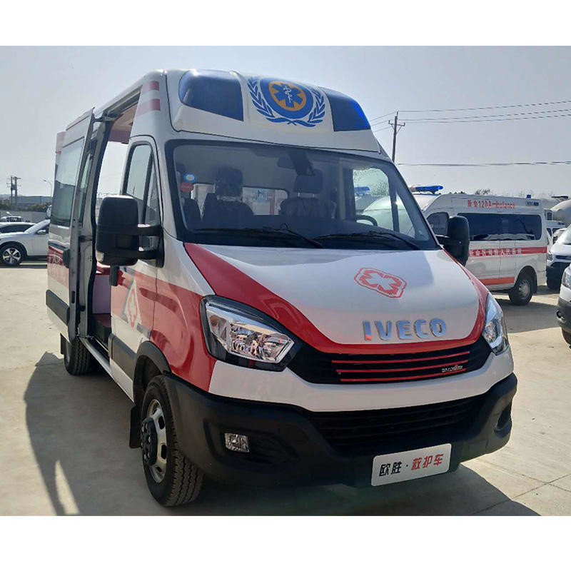 Ambulâncias de emergência LHD/RHD com pneus de condução 195/75R16LT Veículo de ambulância tipo 4x2 à venda
