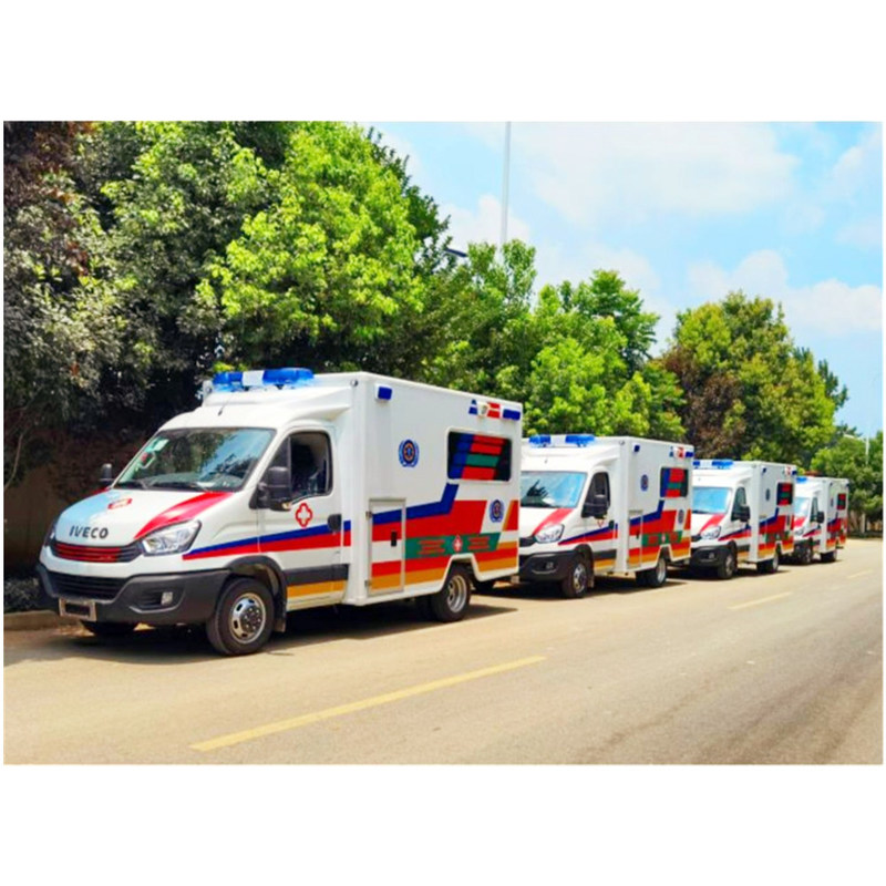 Veículo de Ambulância Médica Eficiente e Confiavel Veículos Médicos Móveis Transmissão 5 1 Velocidade máxima 130 Km/H