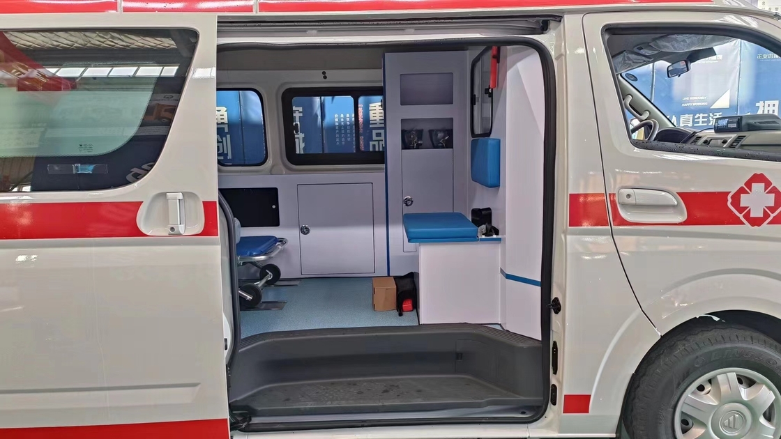 Veículo de ambulância de emergência de transmissão manual para 5-6 passageiros com norma de emissões Euro 5