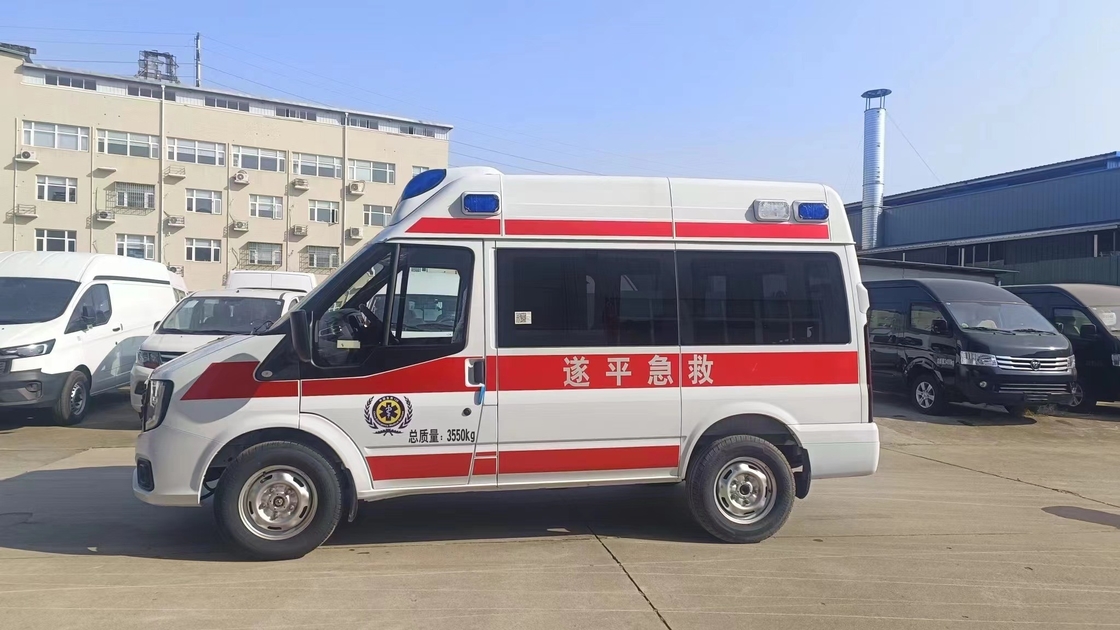 China 4*2 motor diesel ambulância de emergência carro GVW 3510 Kgs ambulância para veículos