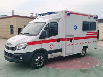 3300 Peso bruto do veículo Veículo de emergência 4x4 com transmissão manual