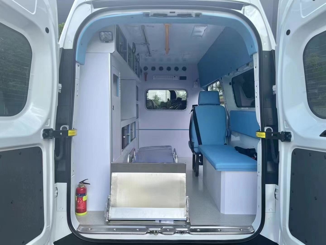 Mini Tipo 3 Carro de Ambulância Potência nominal 103KW Velocidade máxima 145km/h