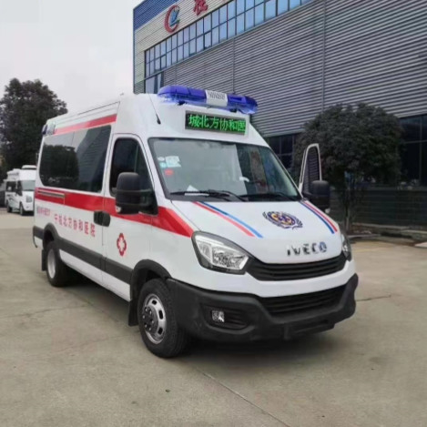 Iveco Ambulance 2800 mm Carrinhas de ambulância de base de rodas com 90 kW de potência nominal e 3550 kg de peso bruto