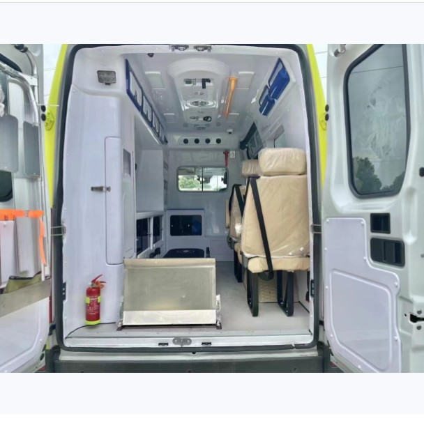 4*2 Iveco Ambulâncias Euro 6 Veículo de Resgate de Emergência clássico Com velocidade máxima de 145 km/h