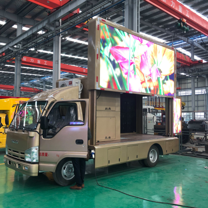 Isuzu 4×2 P6 Digital LED Billboard Truck 192*192mm 3 lados Alto brilho