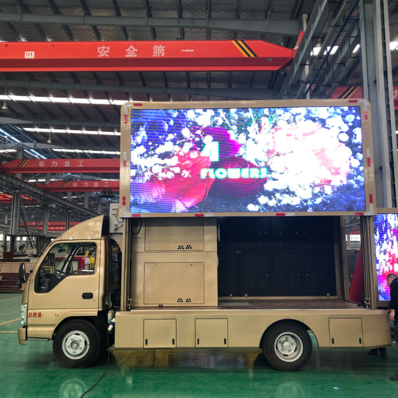 Isuzu 4×2 P6 Digital LED Billboard Truck 192*192mm 3 lados Alto brilho