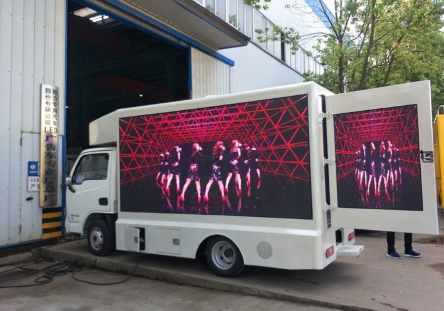 HOWO luz móvel LED caixa de publicidade de caminhão cartaz sinais de tela clara P4 P5 P6