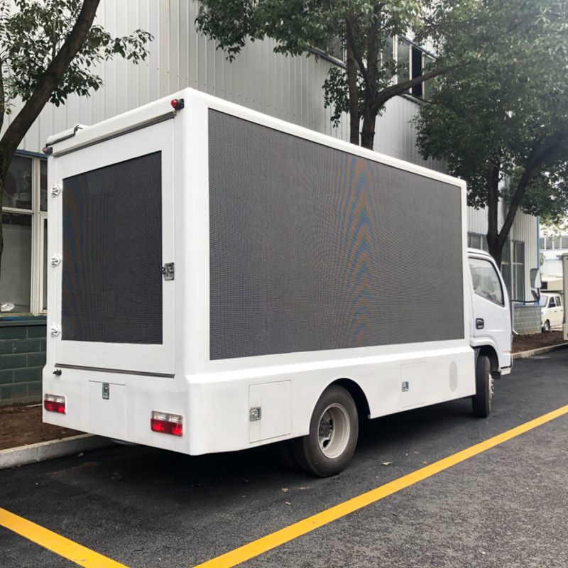 Dongfeng 4x2 caminhão móvel LED com caixa de luz coberta de vidro e tela LED exterior para publicidade