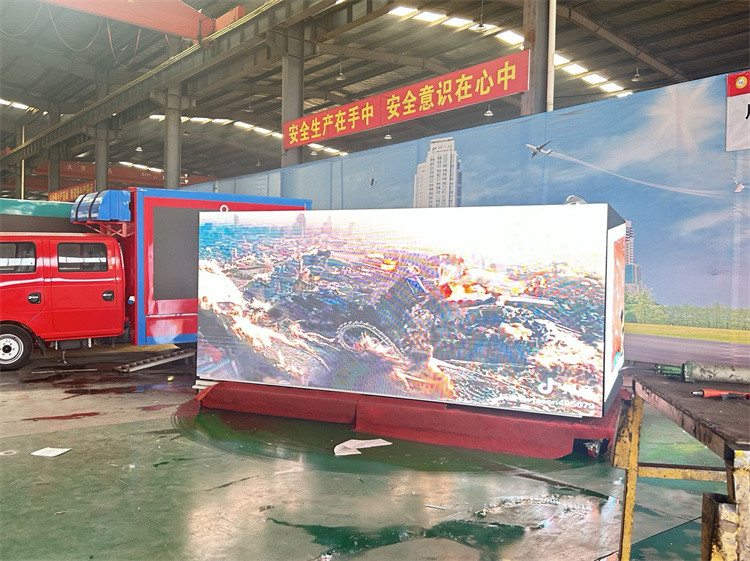 Outdoor Waterproof Mobile Truck Trailer Van led display P4 Led Video painel de parede para publicidade música Festival de exibição